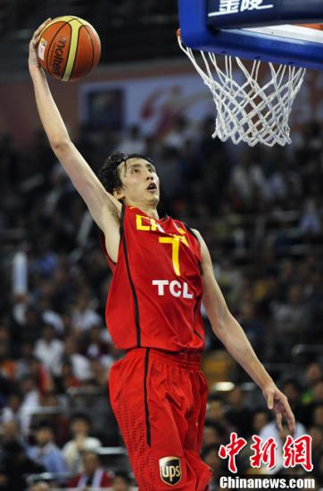 前浪退潮，后浪崛起：中国篮球新生代能否撑起