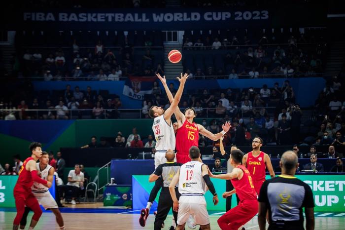 中国男篮首战告负 面临巴黎奥运资格争夺战