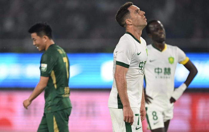 中超第6轮战报：蓉城三连胜领跑，申花扣分仍居